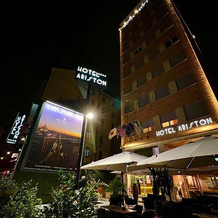 ホテル アリストン ミラノ エクステリア 写真